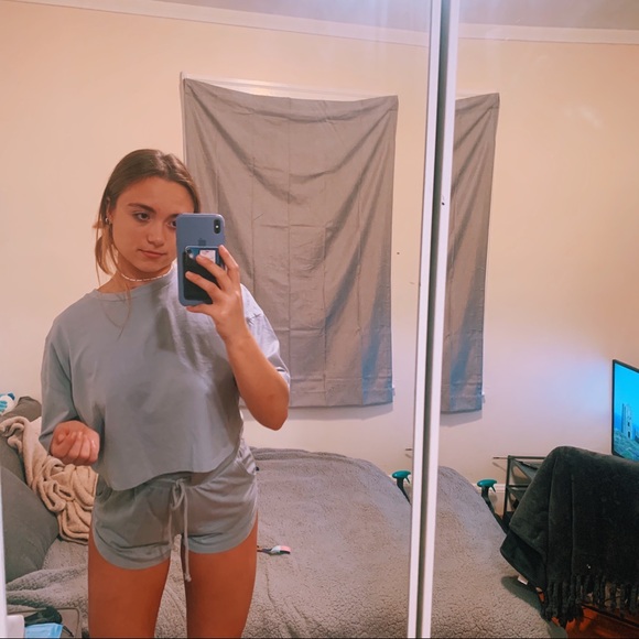 Meet your Posher, Carmen - Picture 3 of 4